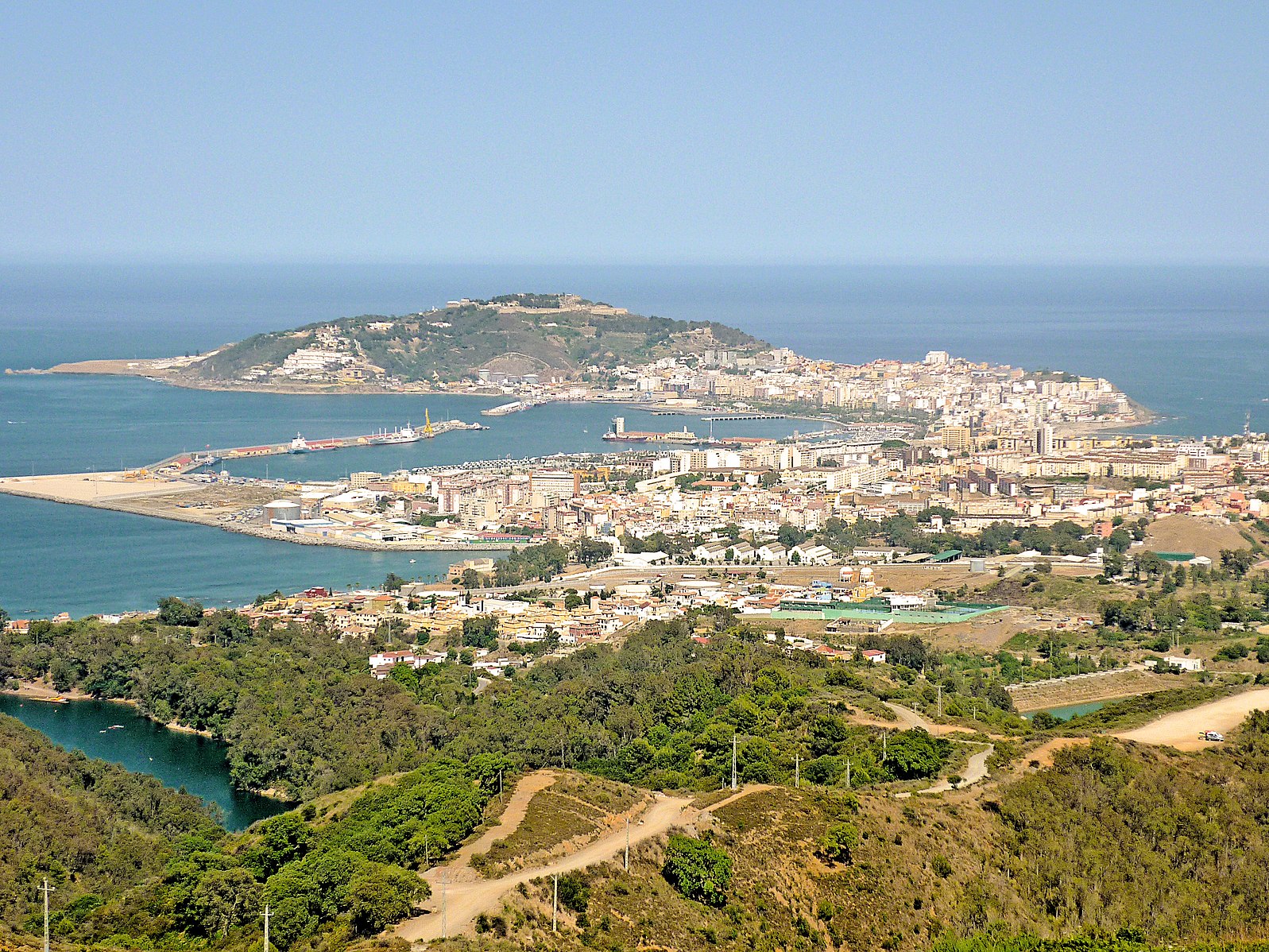 Vista panorámica de Ceuta desde el monte